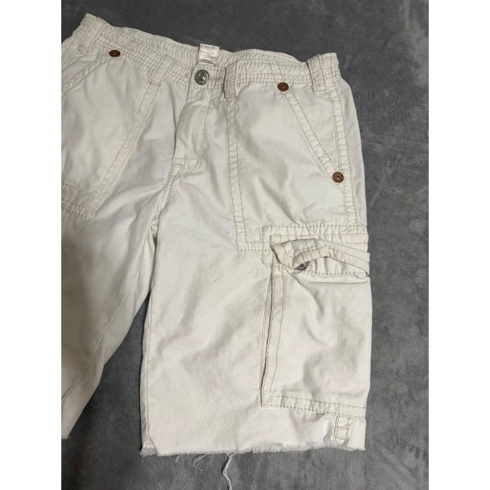 True Religion Cargo Shorts Mens 34 Off White Relaxed Fit Raw Hem Contrast Stitch